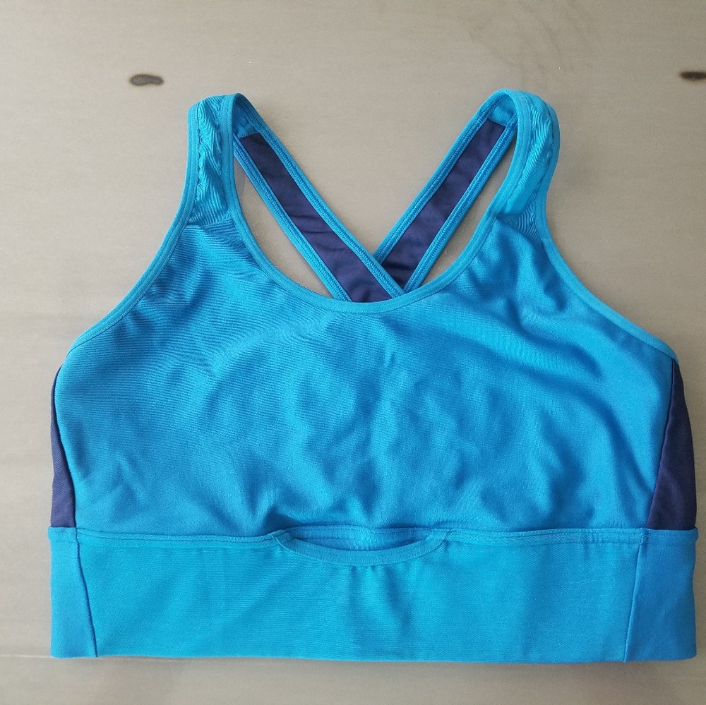 Sports bra